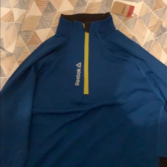 Men’s performance fit - Picture 2 of 2